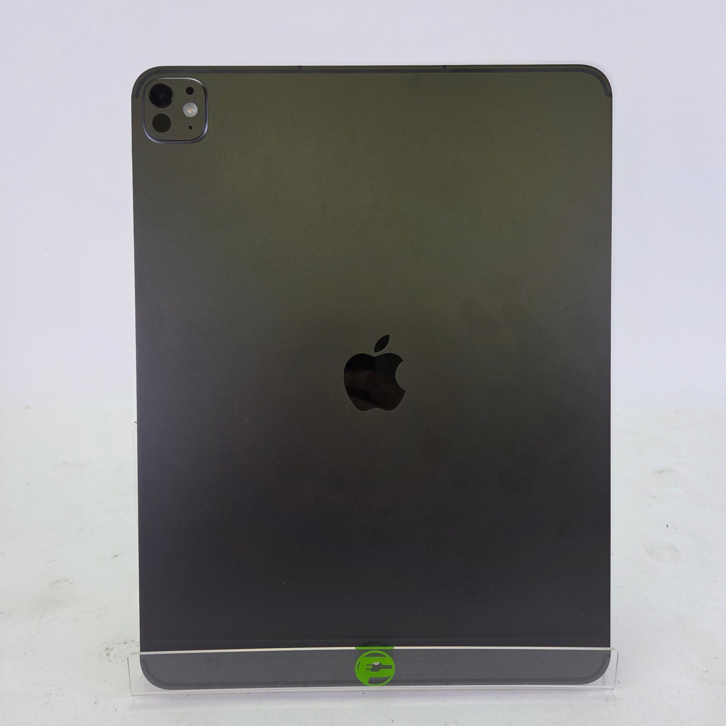 Unlocked Apple iPad Pro 13" M5 256GB Space Black ME7W4LL/A
