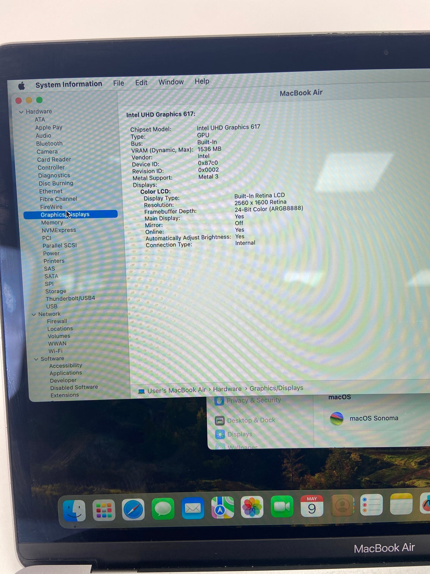 2018 Apple MacBook Air 13.3" i5 1.6GHz 8GB RAM 250GB SSD Space Gray A1932