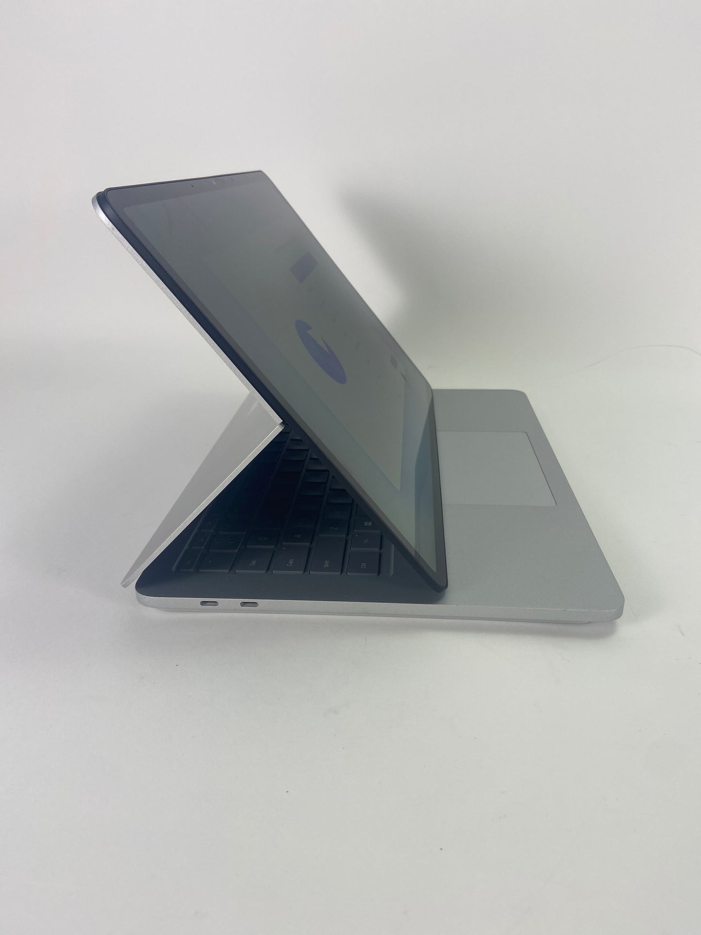 Microsoft Surface Laptop Studio 14.4" i5-11300H 3.1GHz 16GB RAM 256GB SSD
