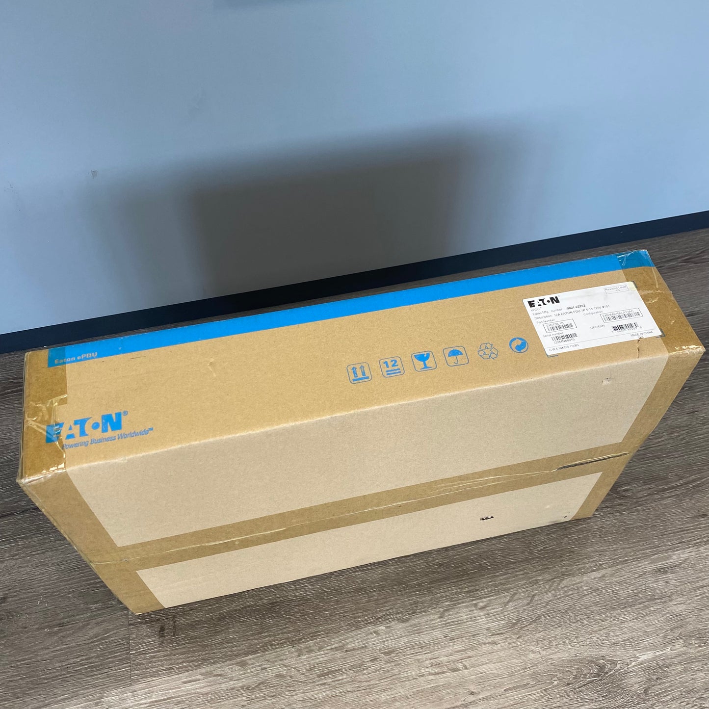 New Eaton EMIT08-10 Metered Input Rack 12A PDU 1P 5-15 120V