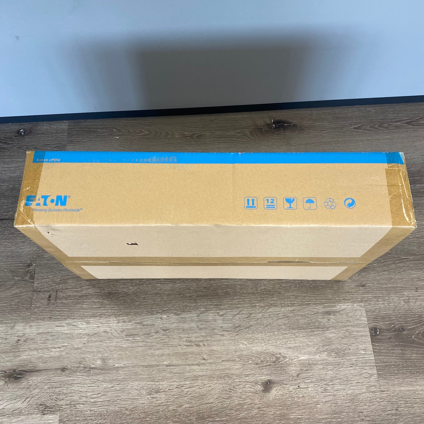 New Eaton EMIT08-10 Metered Input Rack 12A PDU 1P 5-15 120V