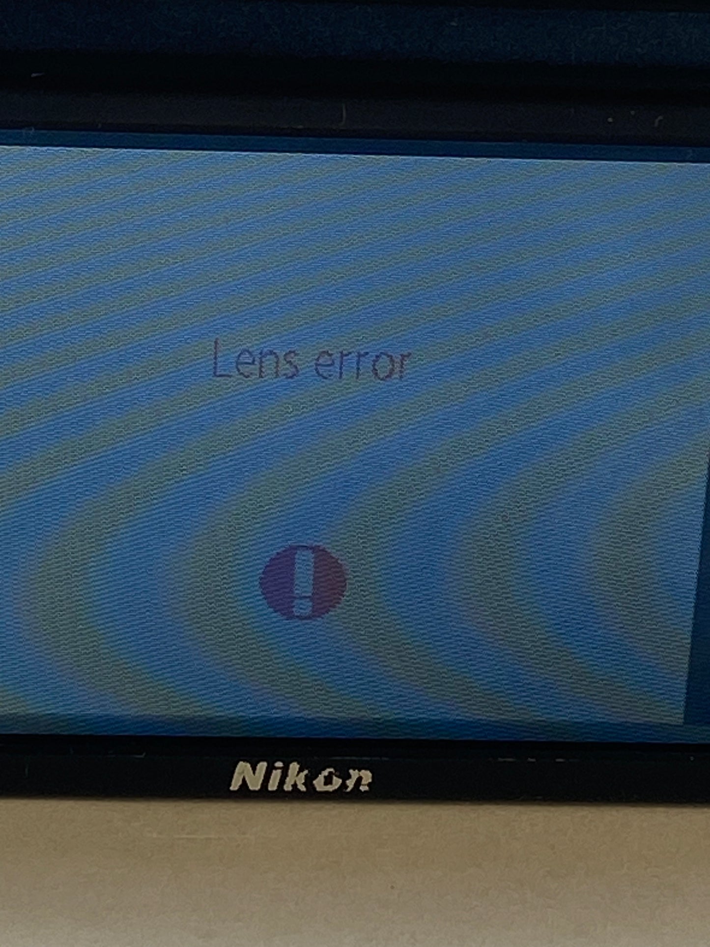 Faulty Lens Nikon COOLPIX S3000 12.0MP Digital Camera