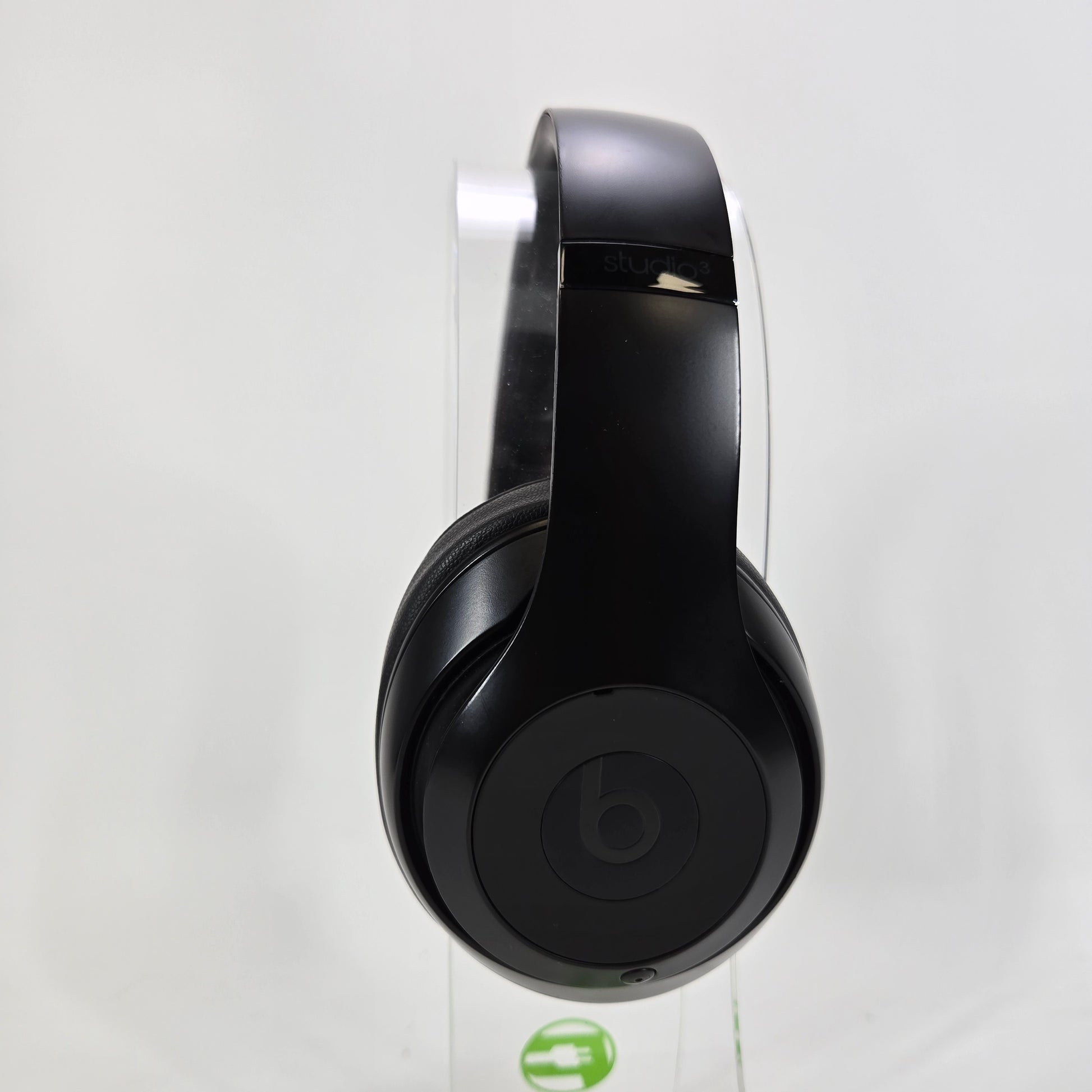 Beats Studio3 Wireless OverEar Bluetooth Headphones Matte Black MX3X2