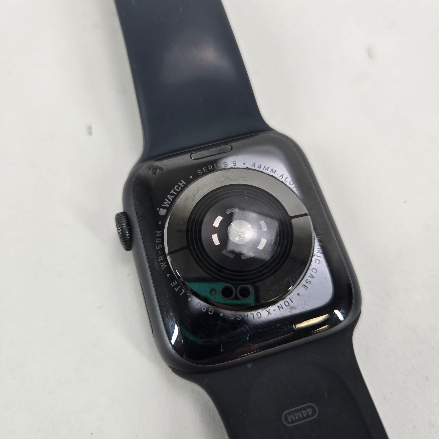 Unlocked Apple Watch Series 5 44MM Aluminum A2095