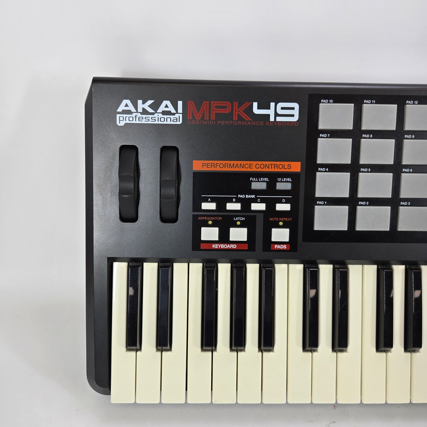 AKAI Professional MPK49 49 Key USB/Midi Performance Keyboard Controller