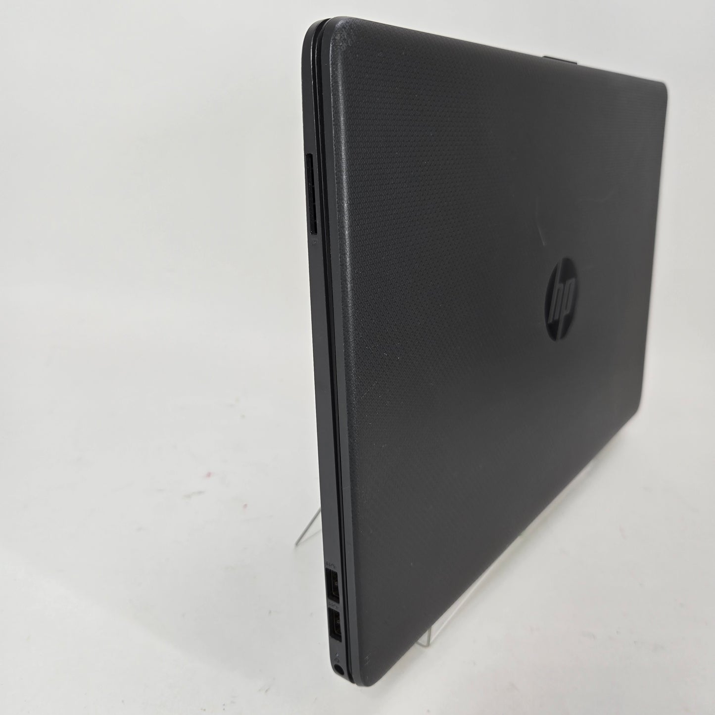 HP Notebook 255 G8 2Q0G7UT 15.6" Ryzen 5 3500U 2.1GHz 8GB RAM 256GB SSD