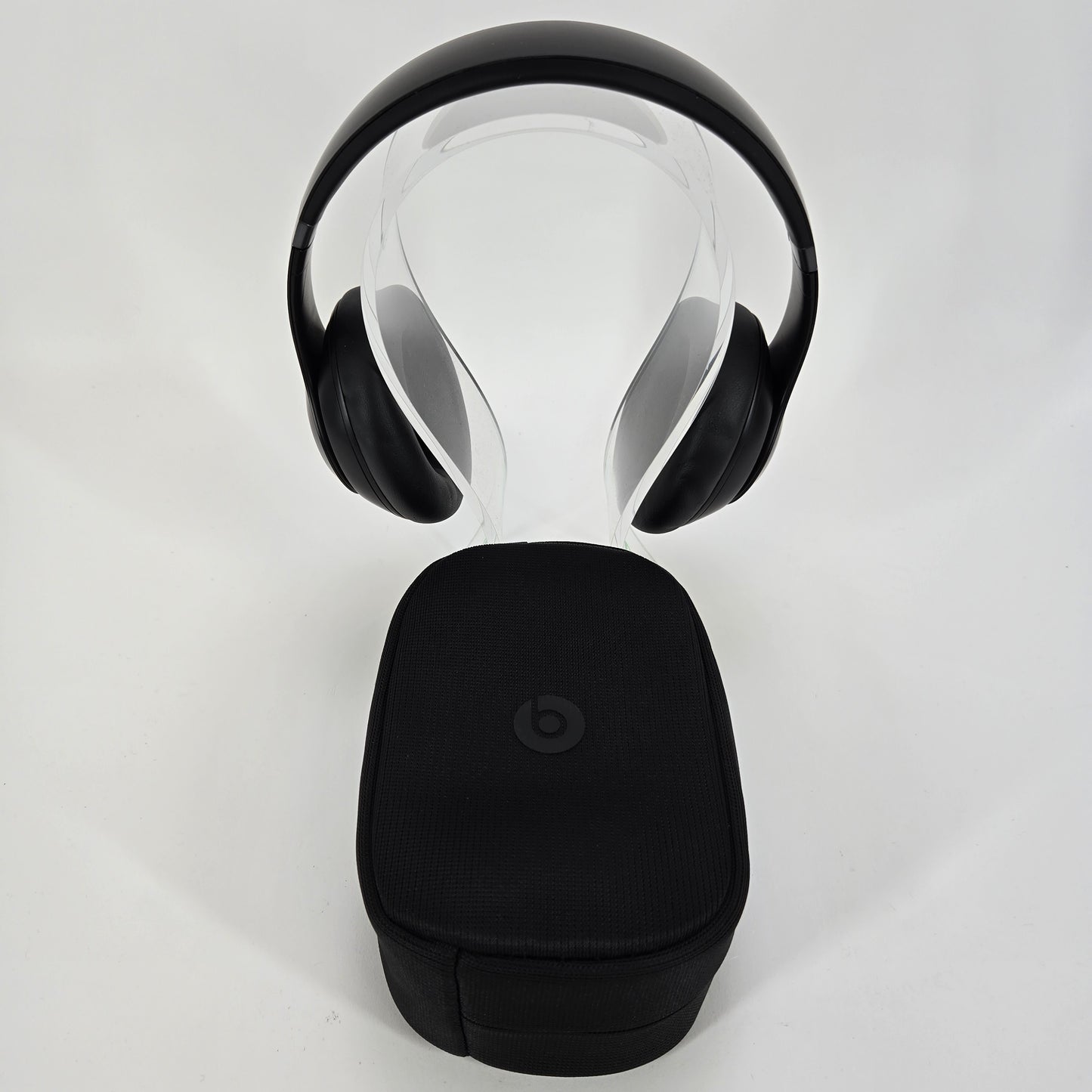 Beats Studio Pro Wireless Noise Cancelling Headphones Black MQTR3LL/A