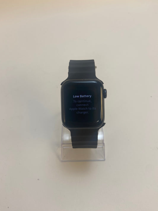 GPS Only Apple Watch SE 1st Gen 40MM Aluminum A2351