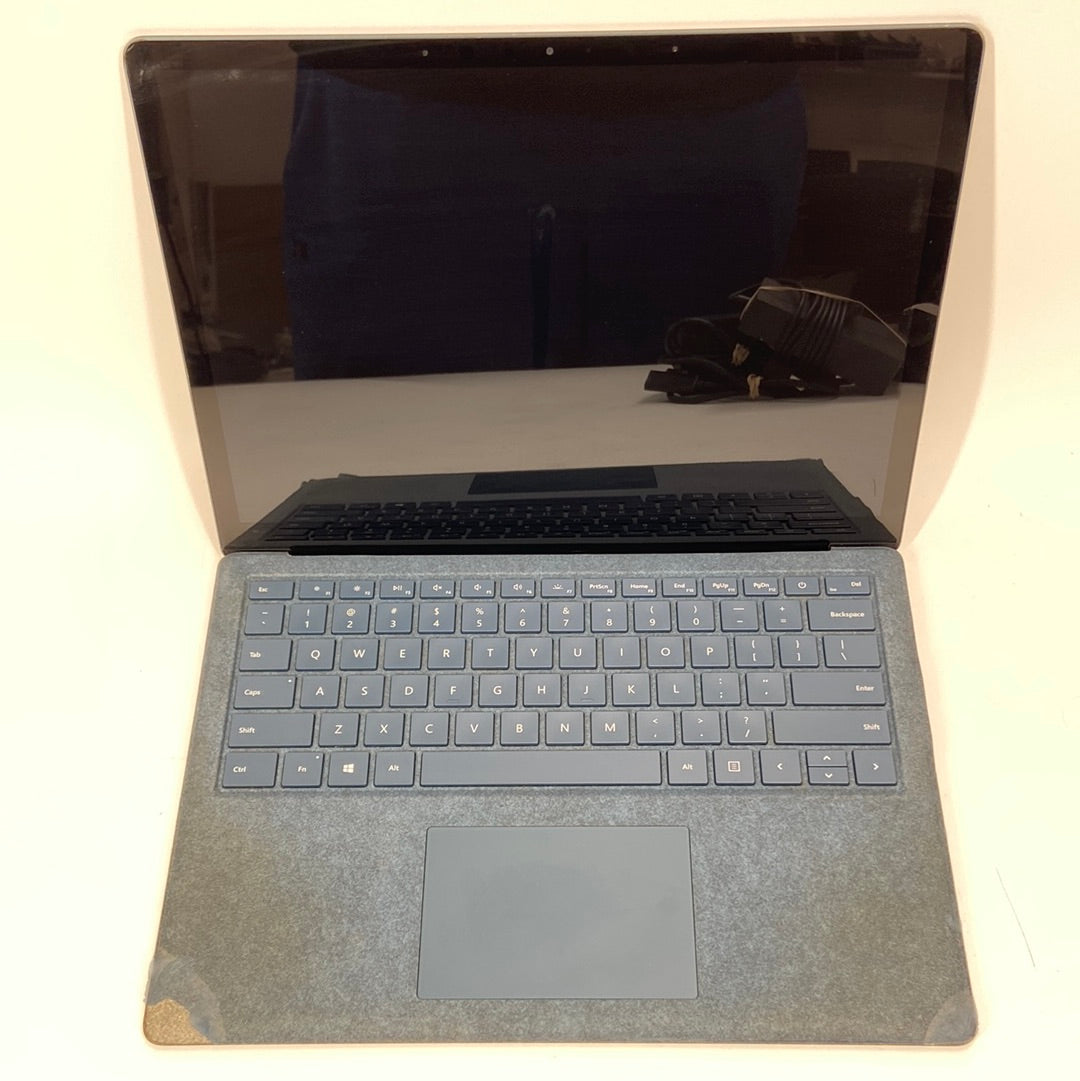 Microsoft Surface Laptop 1769 13.5" i5-7200U 8GB RAM 256GB SSD & Model 1661 Dock