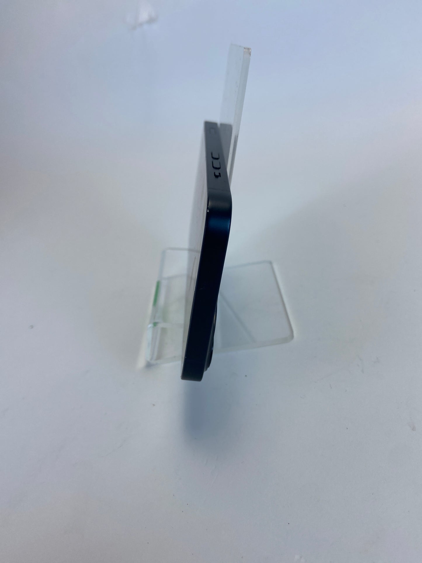 T-Mobile Apple iPhone 13 128GB 18.3.2 MIDNIGHT MLML3LL/A
