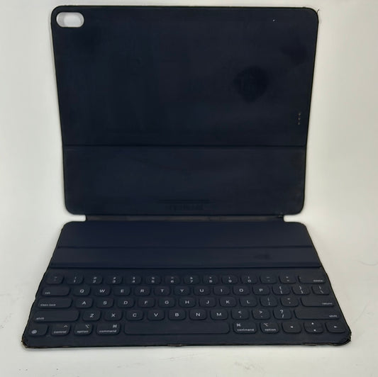 Apple Magic Keyboard Case + Keyboard A2261