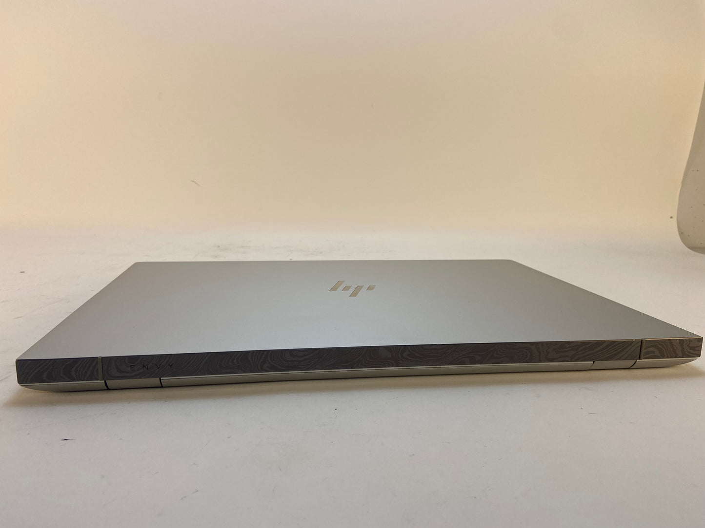 HP Envy 17.3 Touchscreen Laptop " i7-8550U 1.8GHz 16GB RAM 32GB SSD 1TB SSD