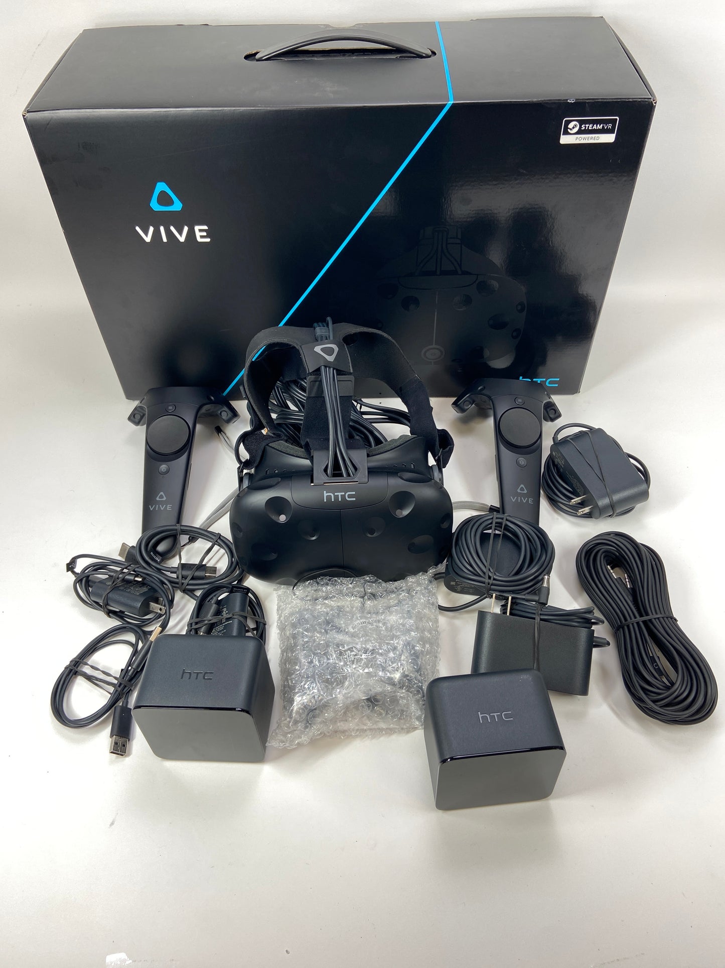 HTC Vive Standalone VR Headset 99HAHZ044-00