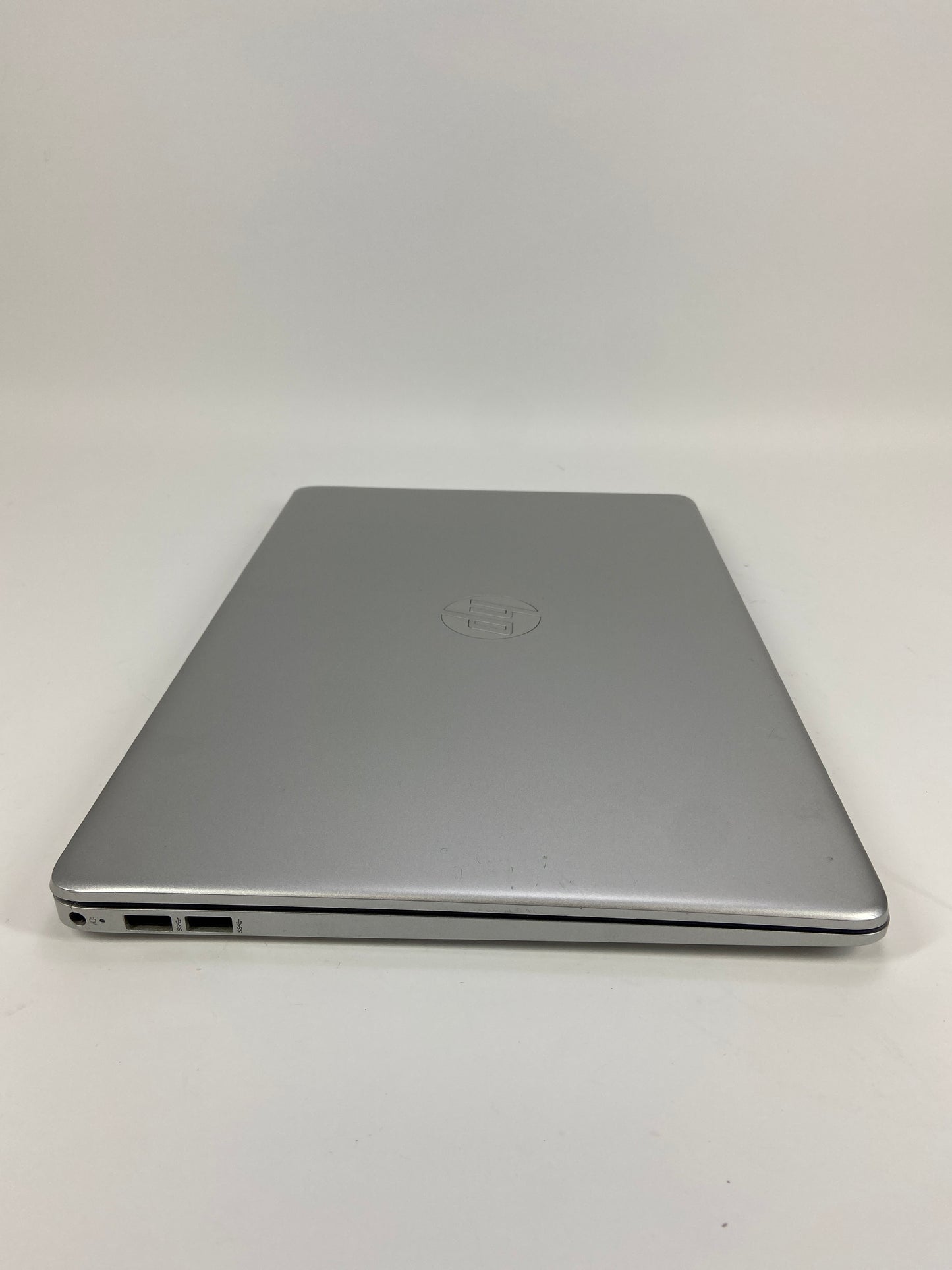 HP Laptop 15-ef1001ds 15.6" Athlon 3150U 2.4GHz 8GB Ram 256GB SSD