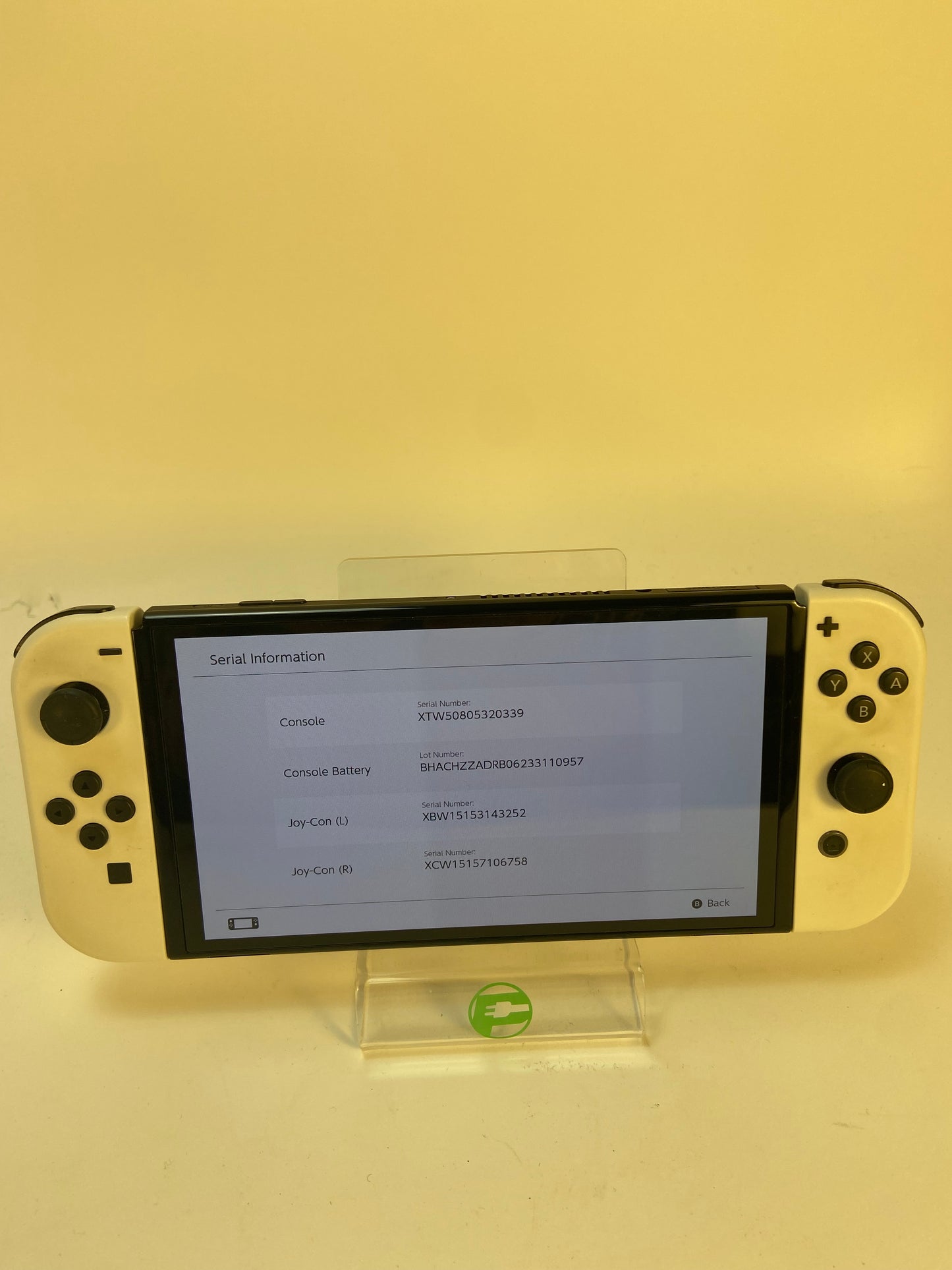 Nintendo Switch OLED Video Game Console HEG-001 Arctic White