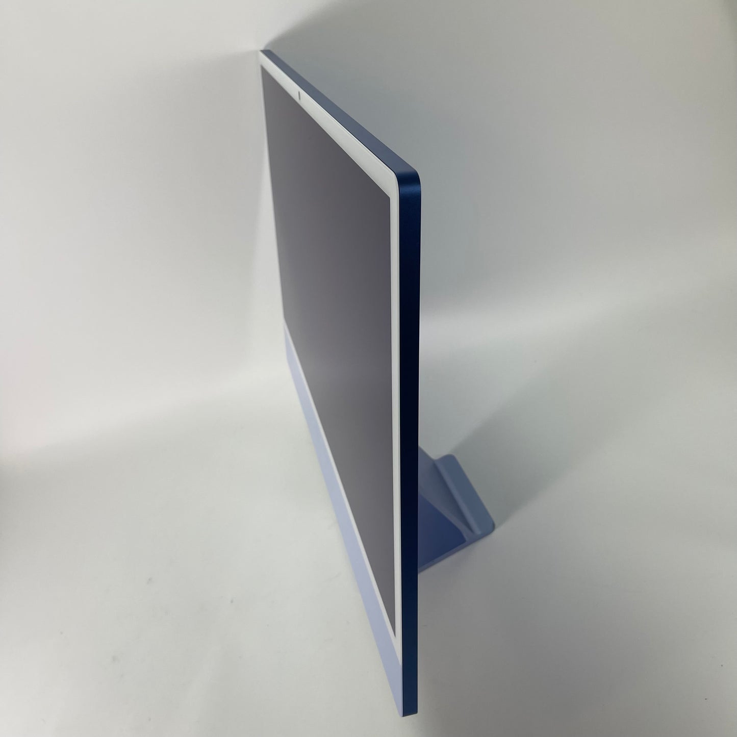 2024 Apple iMac 24" M4 16GB RAM 256GB SSD Blue MWUF3LL/A [Very Good]