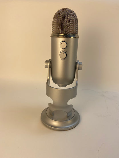 Blue Yeti Professional  Wired Condenser Microphone 888-000325