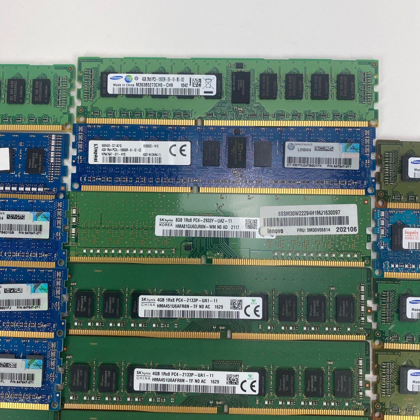 Lot Of DDR3/DDR4 Server Memory (Over 200GB, 54 Sticks)