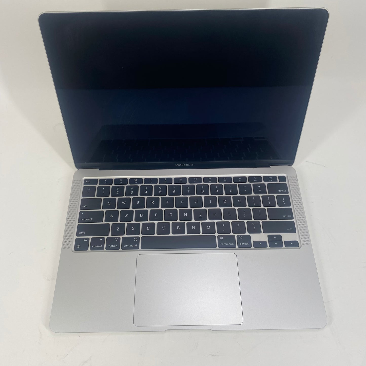 2020 Apple MacBook Air 13.3" M1 3.2GHz 8GB RAM 256GB SSD Silver A2337