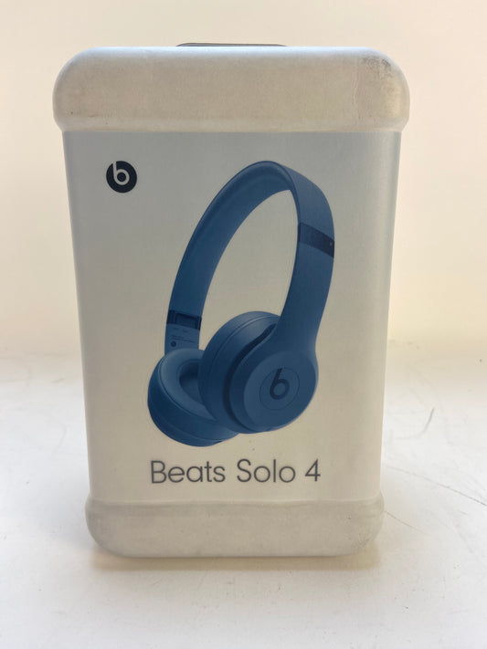 New Beats Solo4  Wireless Over-Ear Bluetooth Headphones Light Blue A3140