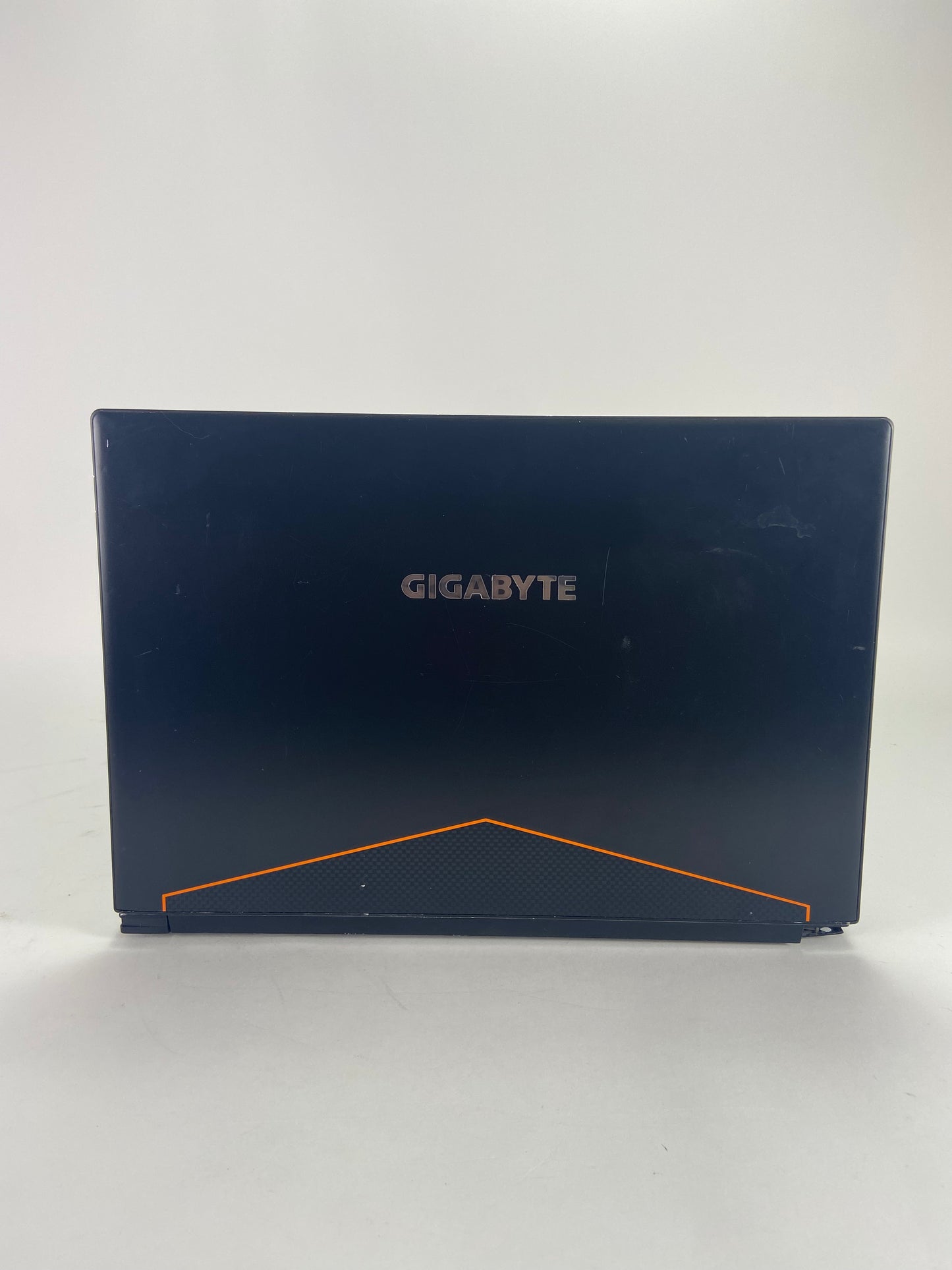 GIGABYTE Aero 15  I7 7700HQ 16GB RAM 1TB NVIDIA GeForce GTX 1060