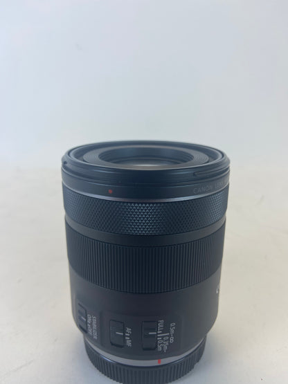 Canon RF Macro Lens 85mm f/2 STM