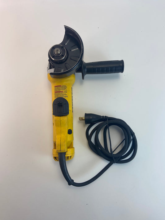 DeWalt DWE402 4-1/2 in. (115mm) Small Angle Grinder With Handle