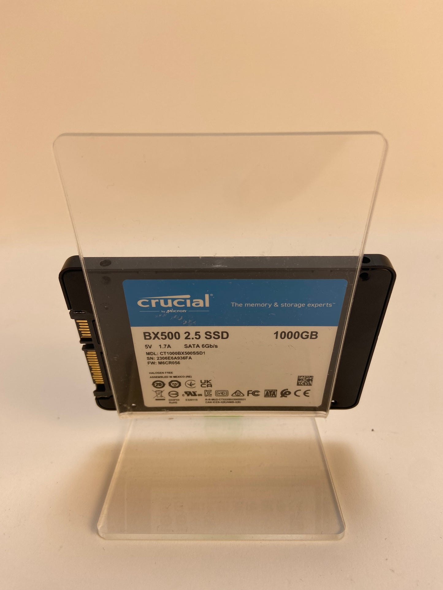 Crucial 2.5" CT1000BX500SSD1 1TB SATA 2.5" SSD