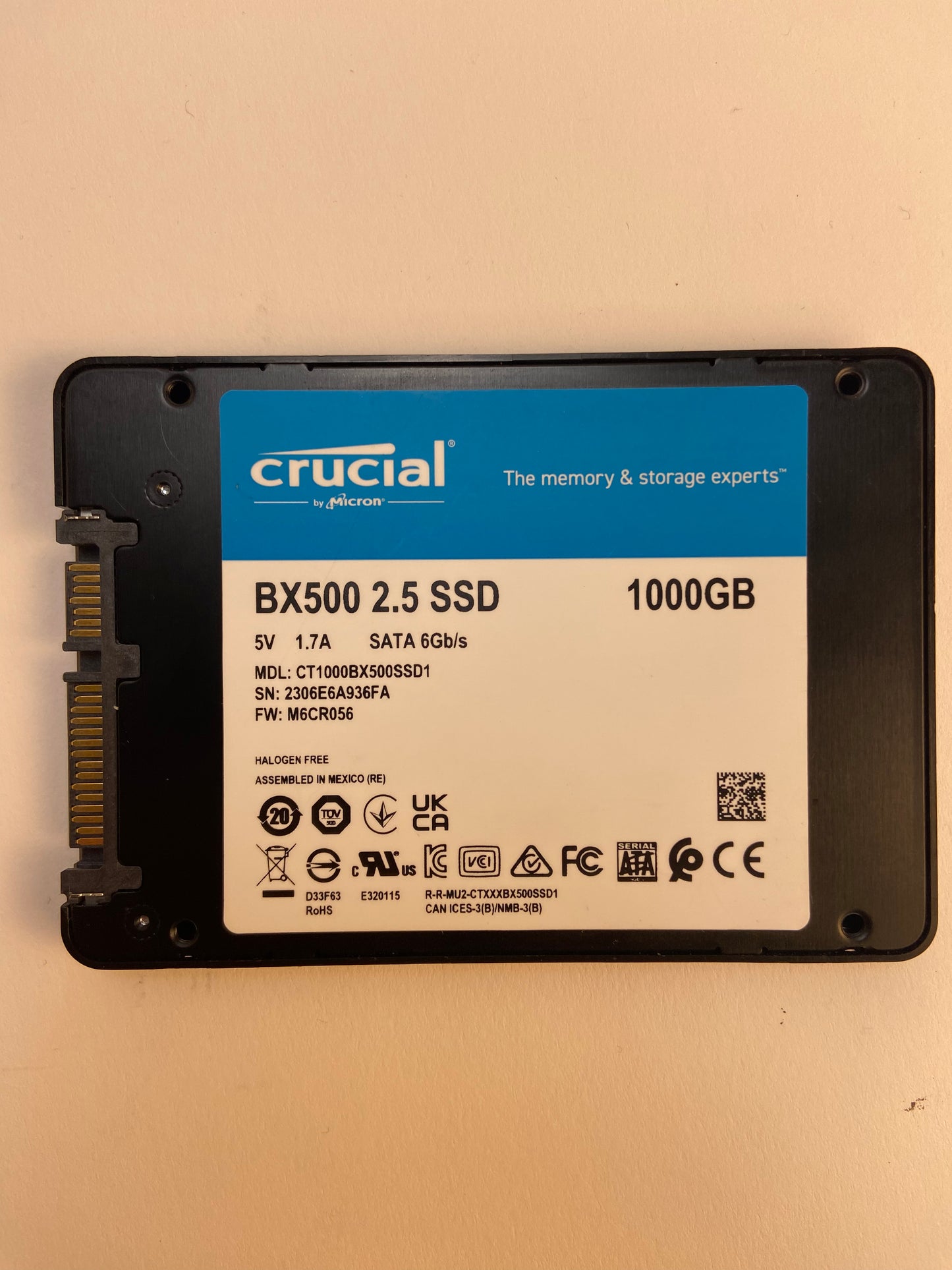 Crucial 2.5" CT1000BX500SSD1 1TB SATA 2.5" SSD