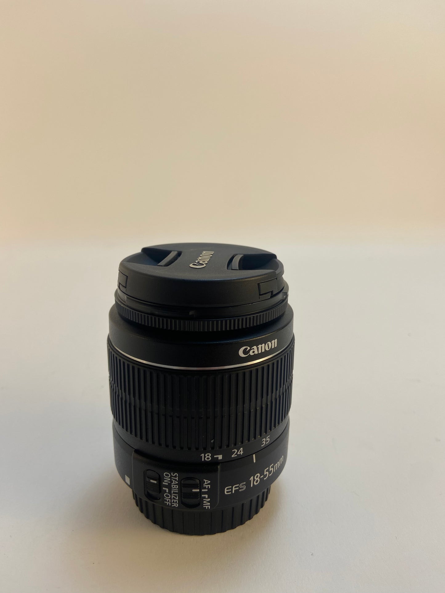 Canon EF-S 18-55mm f/3.5-5.6 18-55mm f/3.5-5.6