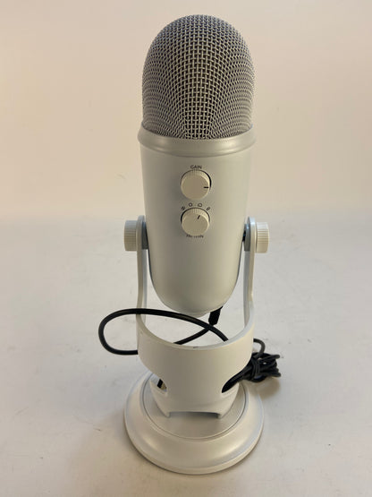 Blue Yeti 20 Hz - 20 kHz Microphone 888-000368