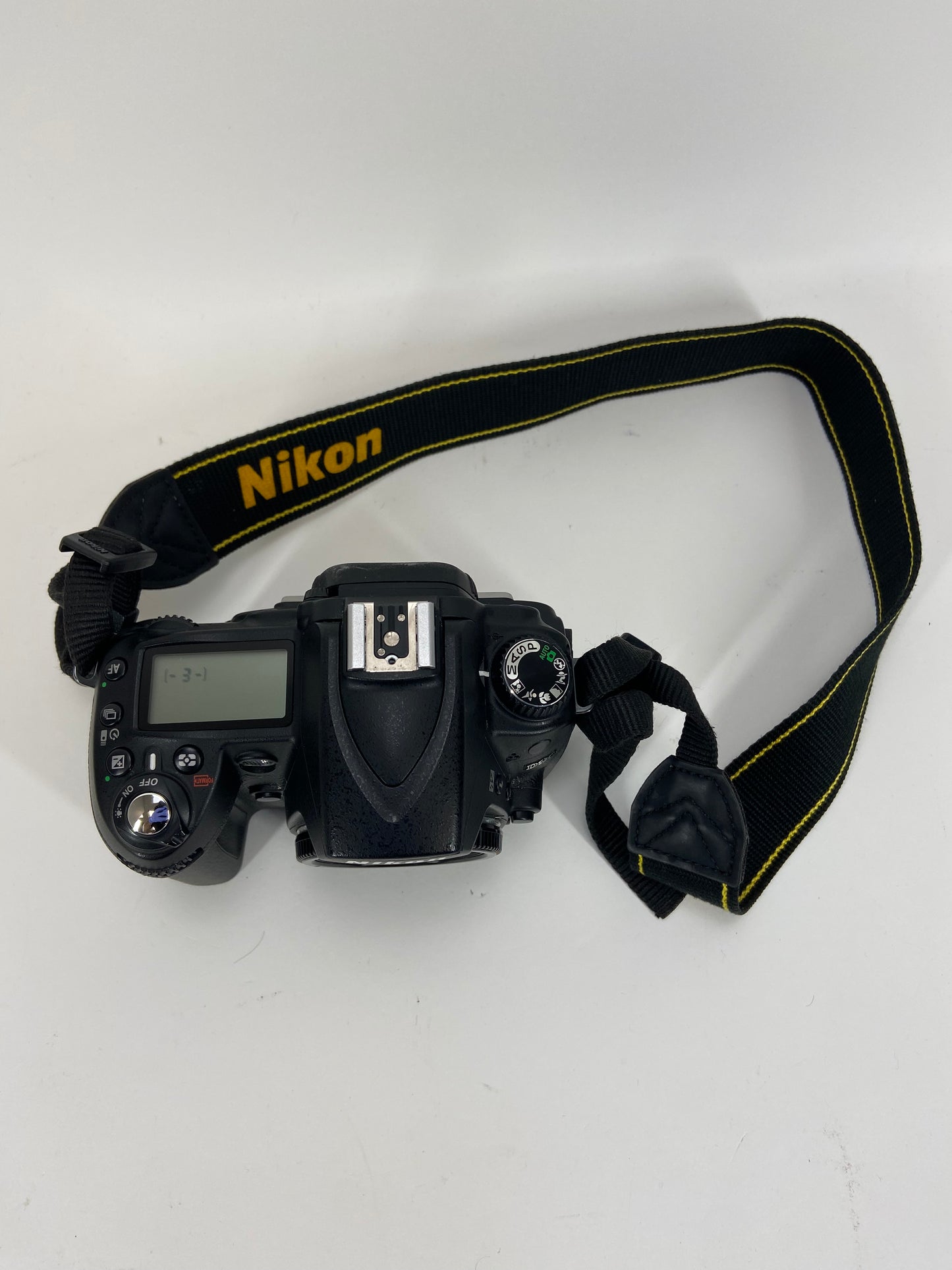 Nikon D90 12.3MP Digital Camera 12,535 Shutter Count Body Only