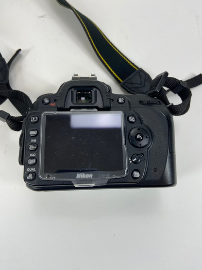 Nikon D90 12.3MP Digital Camera 12,535 Shutter Count Body Only