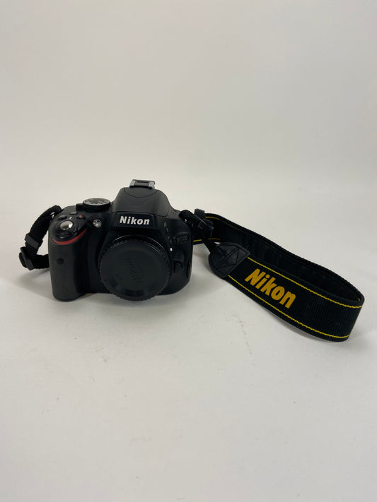 Nikon D5100 16.2MP Digital Camera 9395 Shutter Count Body Only