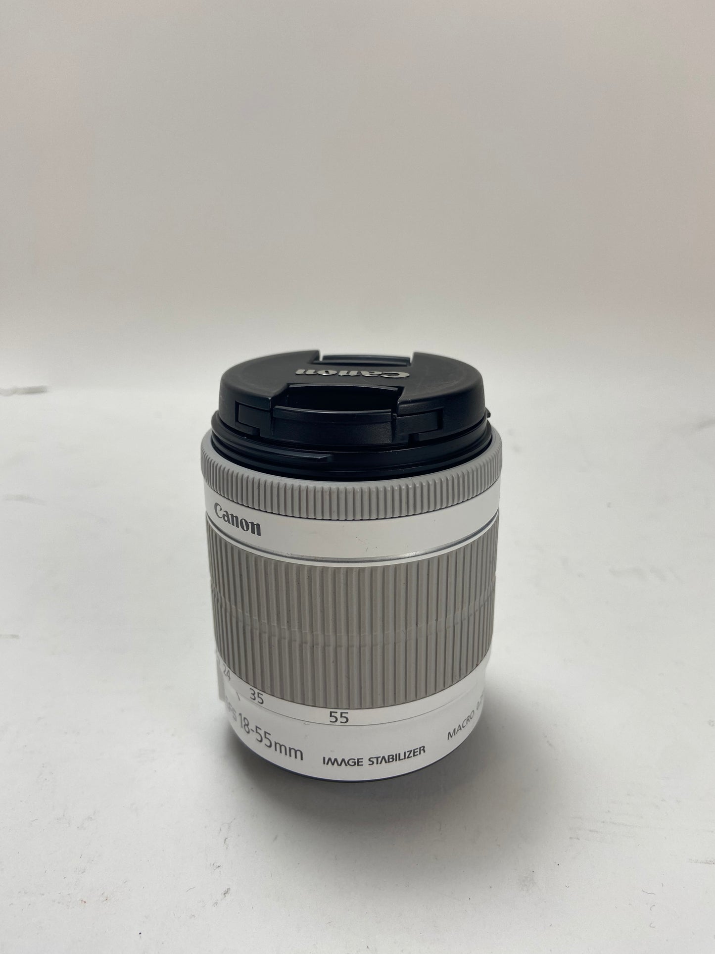 Canon EF-S Macro Lens 18-55mm f/3.5-5.6 IS STM