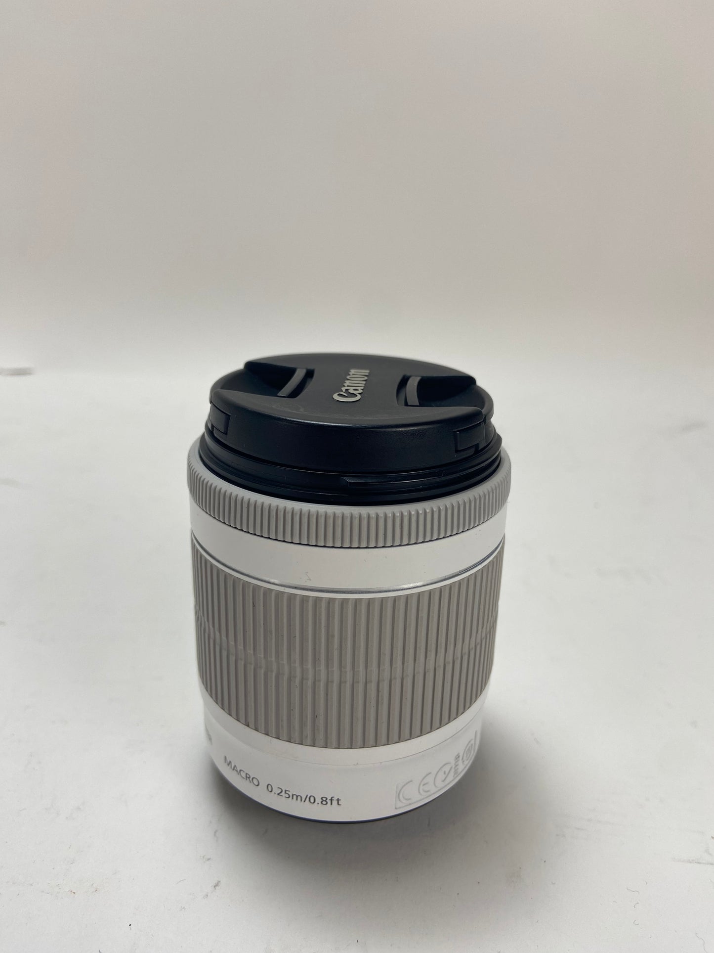 Canon EF-S Macro Lens 18-55mm f/3.5-5.6 IS STM