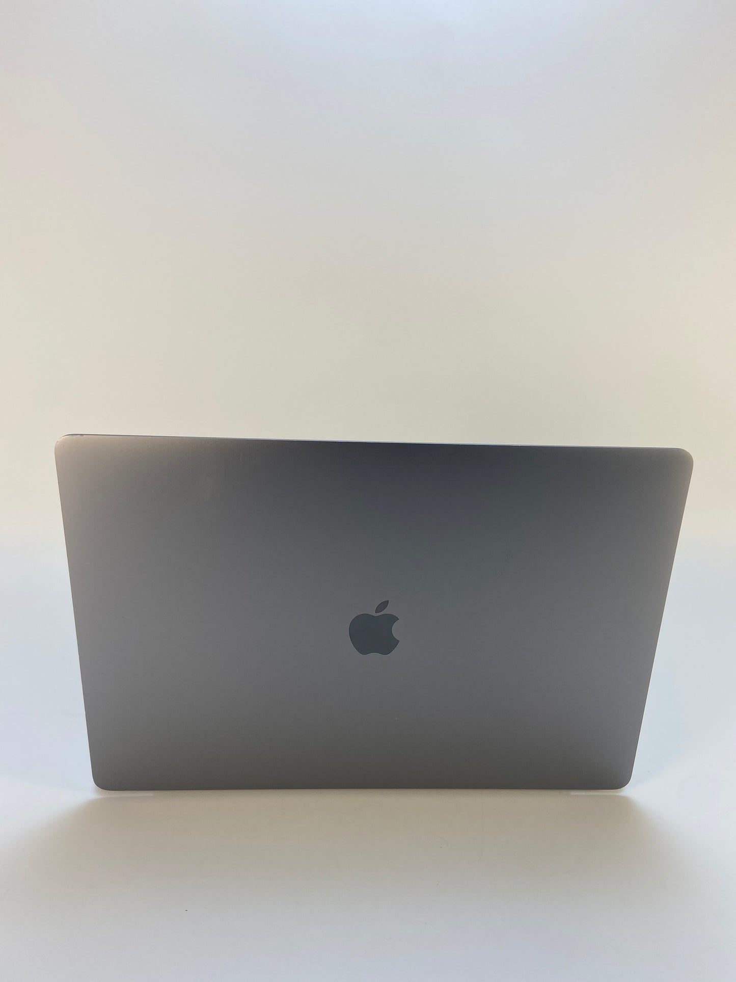 2019 Apple MacBook Pro 16" i7 2.6GHz 16GB RAM 512GB SSD Silver A2141