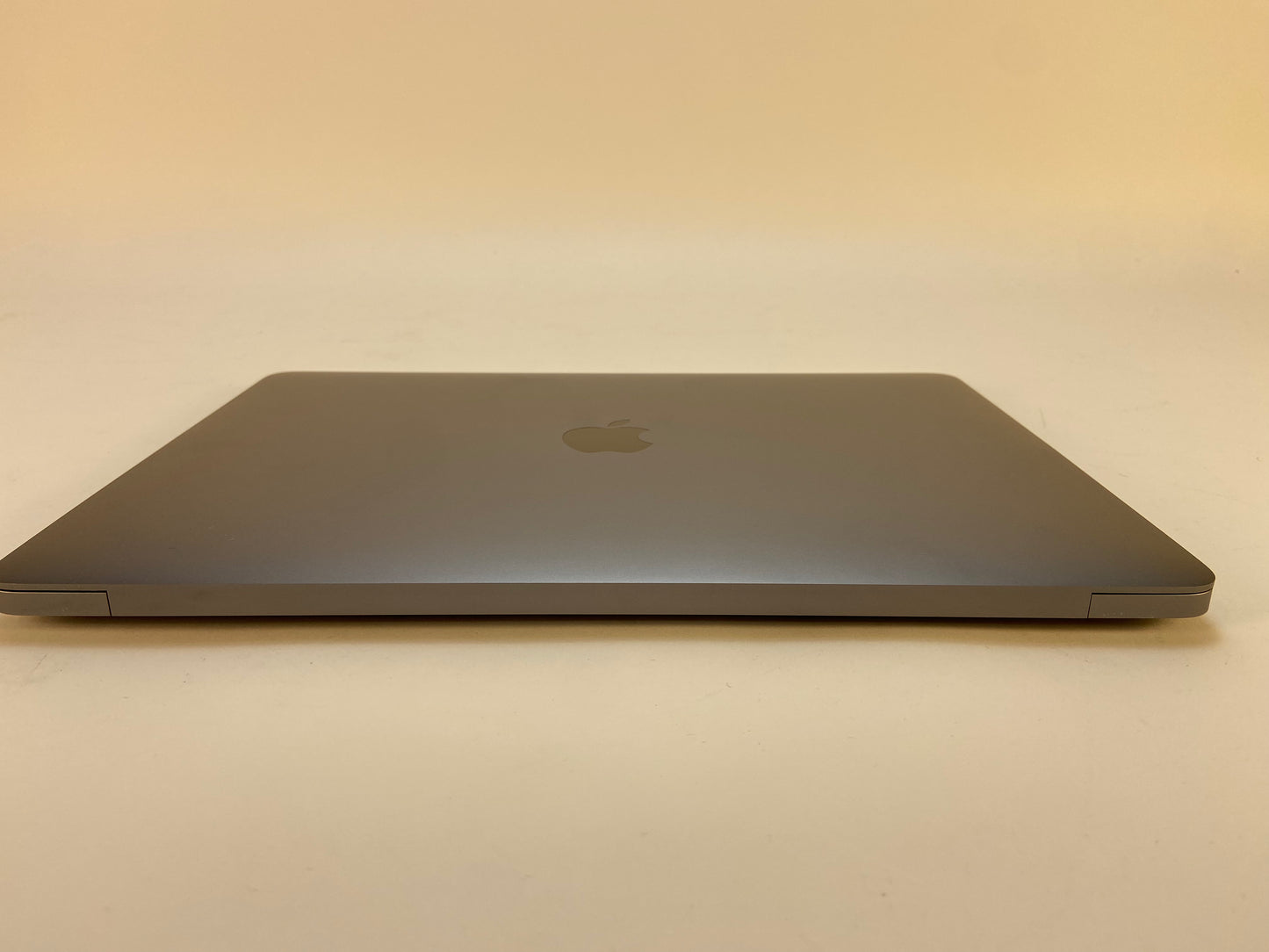 2019 Apple MacBook Air 13" i5 1.6GHz 8GB RAM 128GB SSD Space Gray A1932