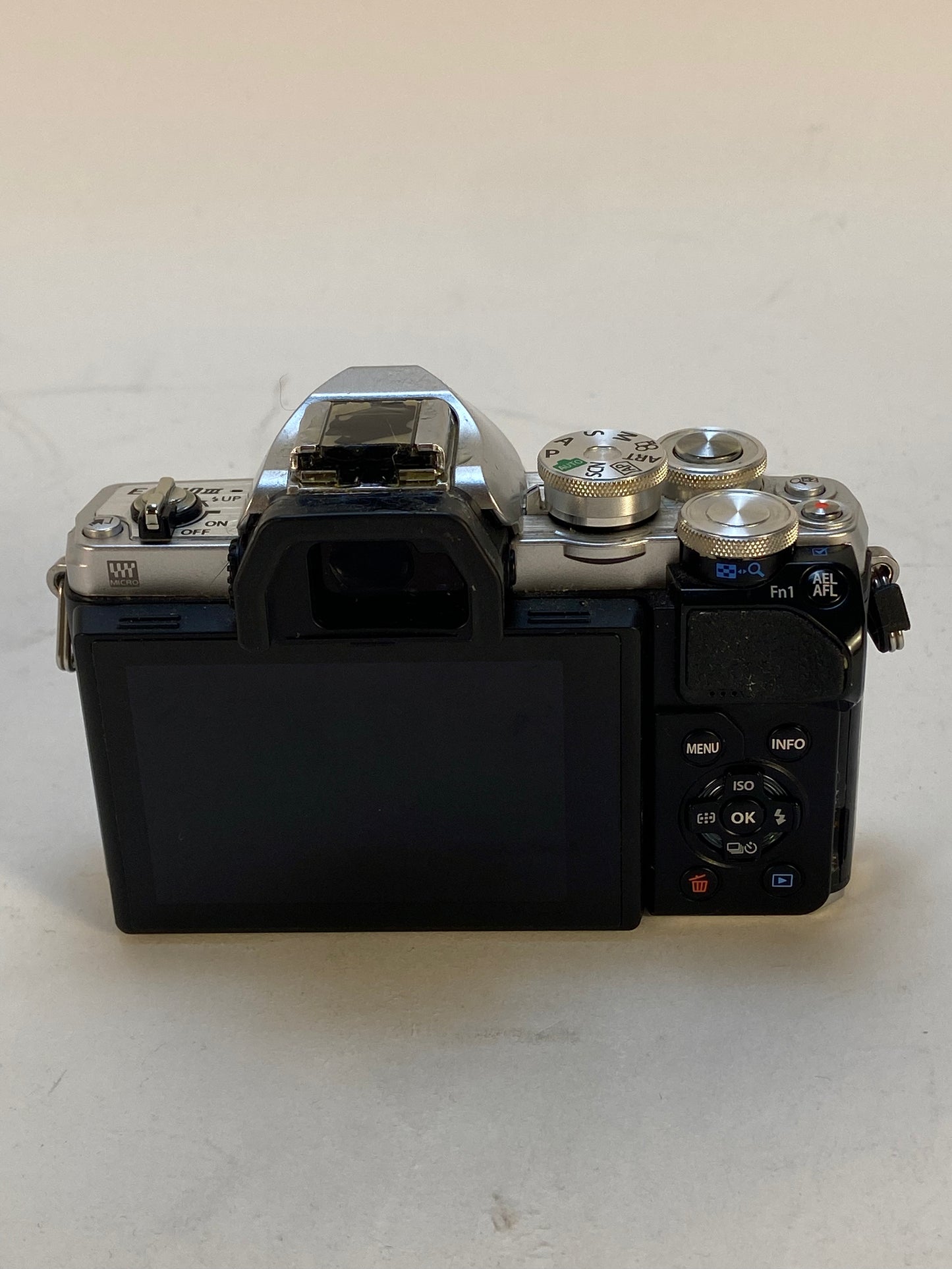 Olympus OM-D E-M10 Mark III 16.0MP Mirrorless Camera 1333 Shutter Count