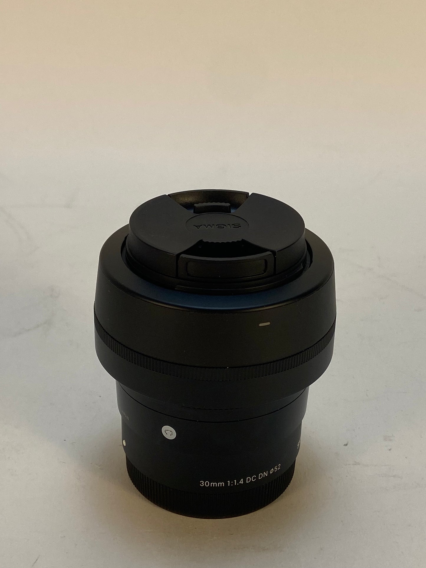 Sigma Contemporary Lens 30mm f/1.4 For Sony E-Mount