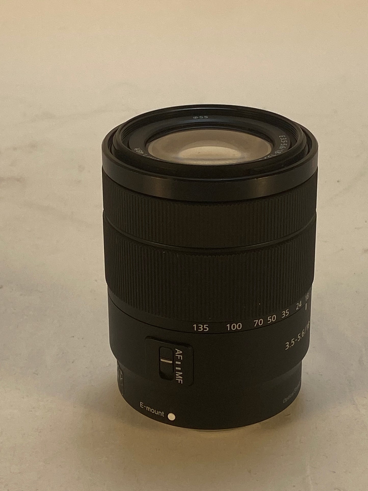 Sony E 18-135MM E3.5-5.6 Optical Steady Shot SEL18135