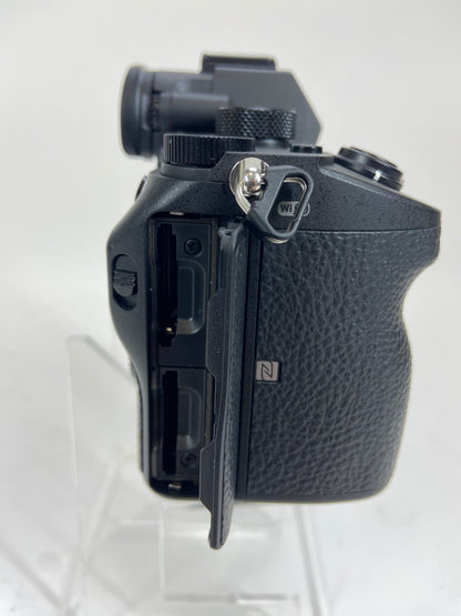 Sony Alpha 7 III 24.2 Full-Frame Mirrorless Digital Camera 238 Shutter Count