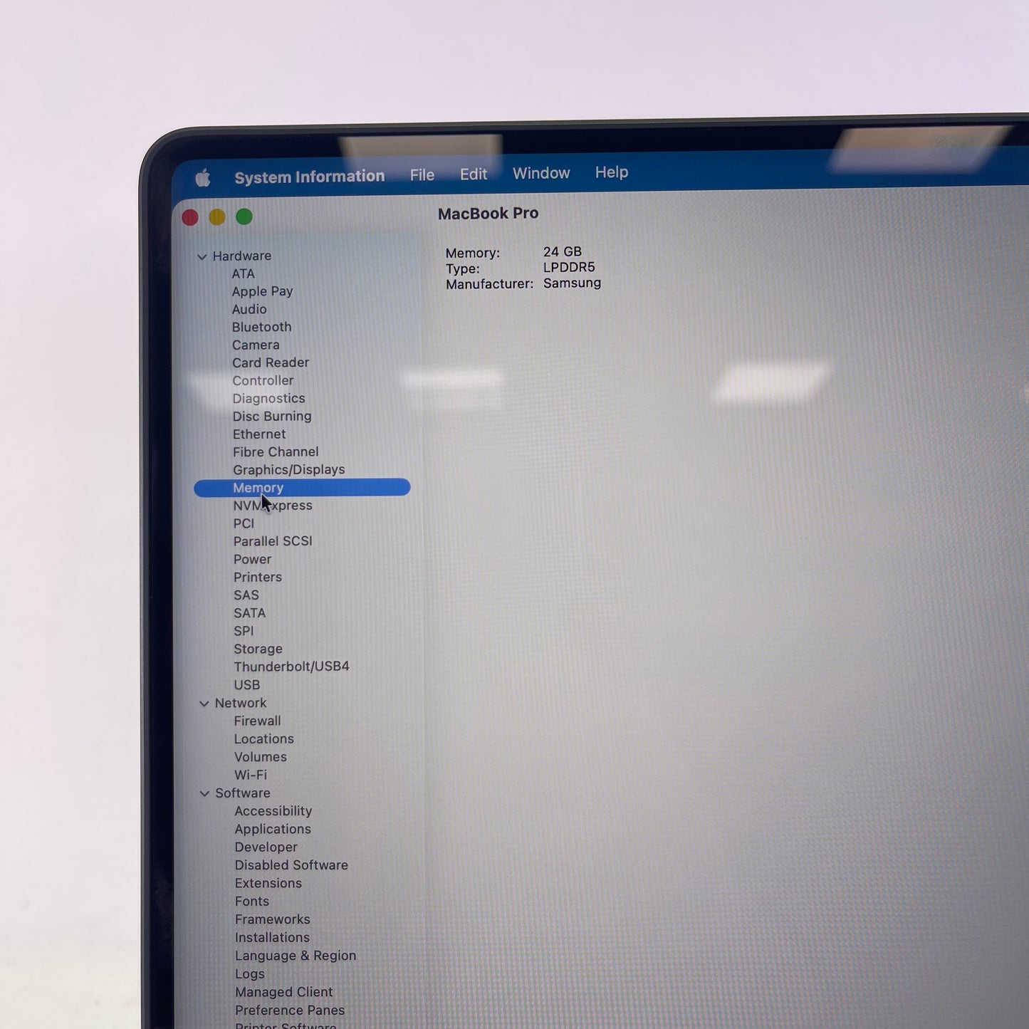 2026 Apple MacBook Pro 16" M5 Pro 20C GPU 4.6GHz 24GB RAM 1TB SSD MGEA4LL/A